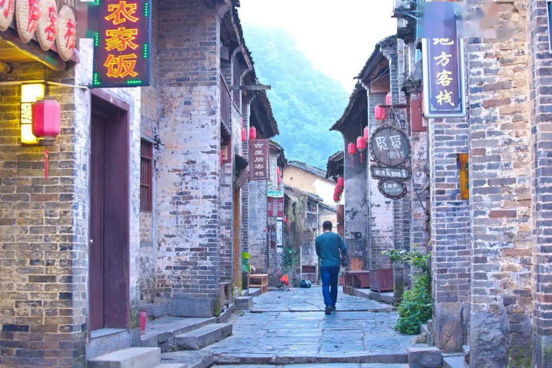 “酱香巧克力饮品”卖得“低调”,茅台又一次跨界有何用意?